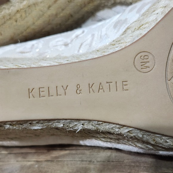 Kelly &‎ Katie Espadrille Wedge Open Toe Heels Knot Detail Size 9M Leopard Print - Picture 11 of 11